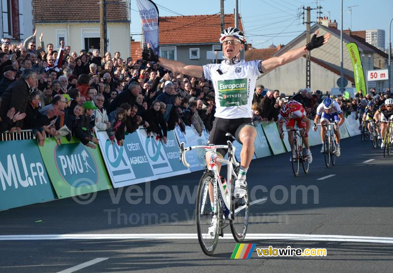 Thomas Voeckler (Team Europcar) wint Cholet-Pays de Loire 2011