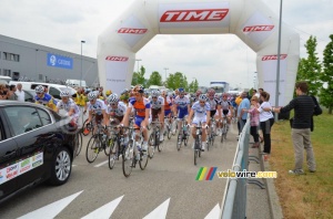 La première étape prend son départ (772x)