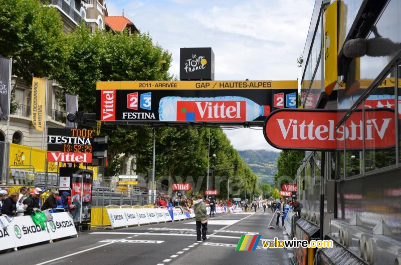 De finishlijn in Gap toen het zonnetje even scheen