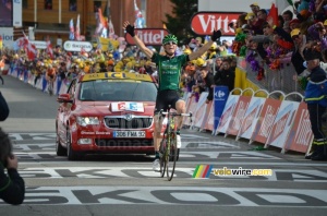 Pierre Rolland (Team Europcar) wins on Alpe d'Huez (584x)